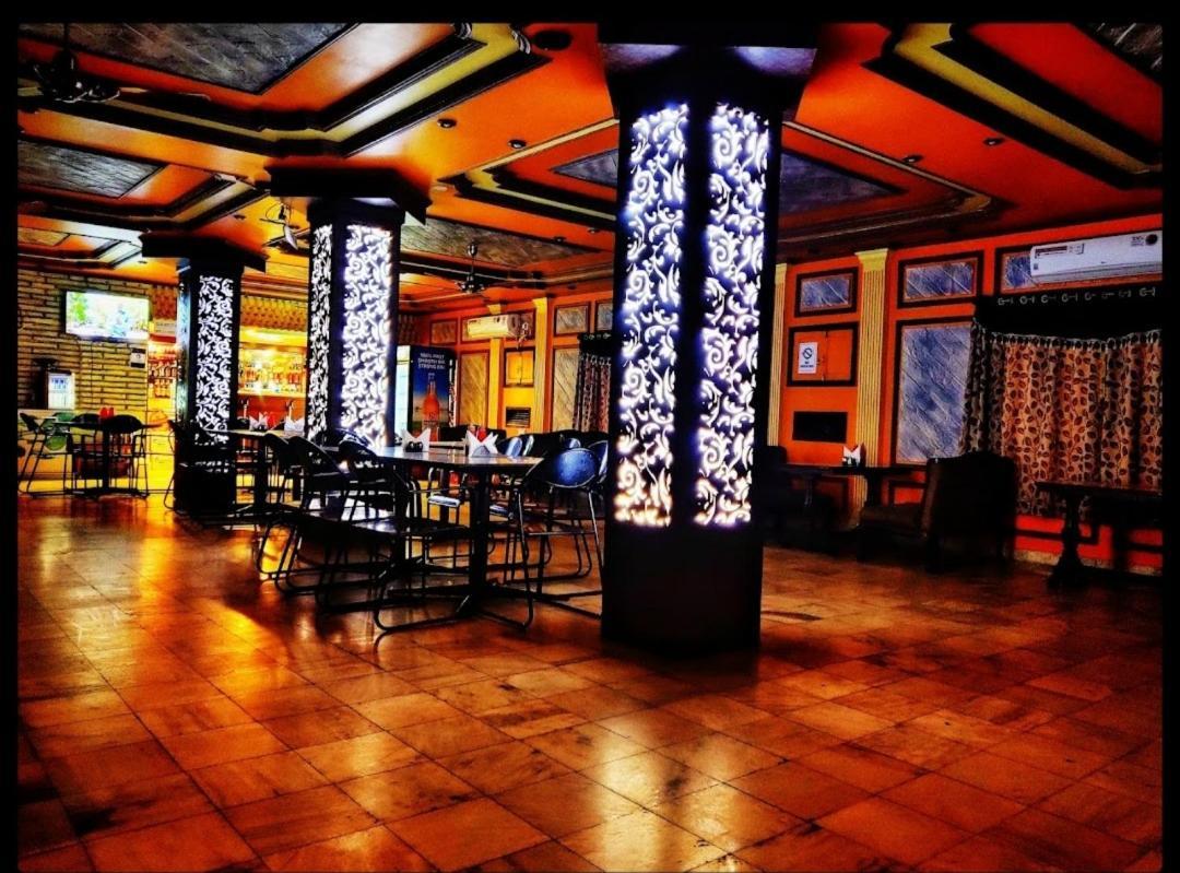 Hotel Samrat Baharampur Luaran gambar
