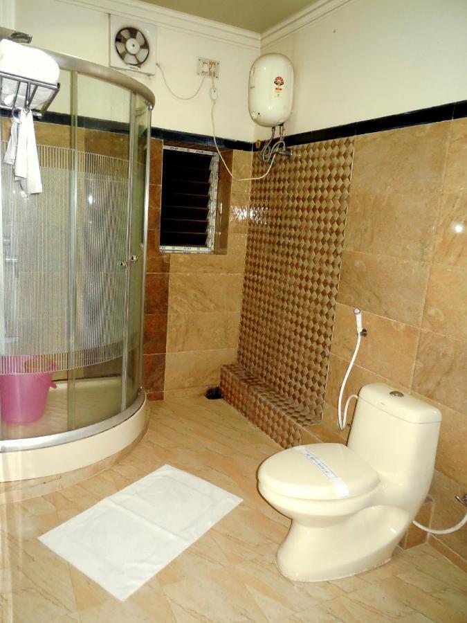 Hotel Samrat Baharampur Luaran gambar