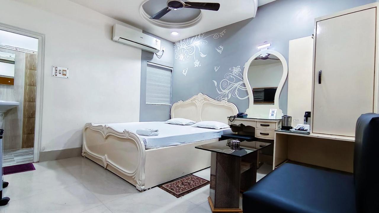 Hotel Samrat Baharampur Luaran gambar