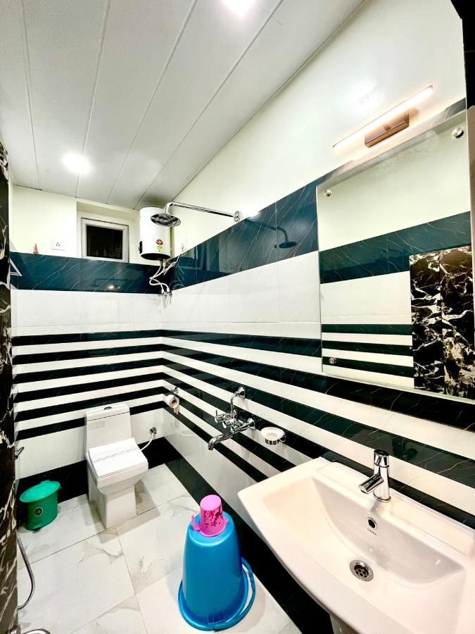 Hotel Samrat Baharampur Luaran gambar
