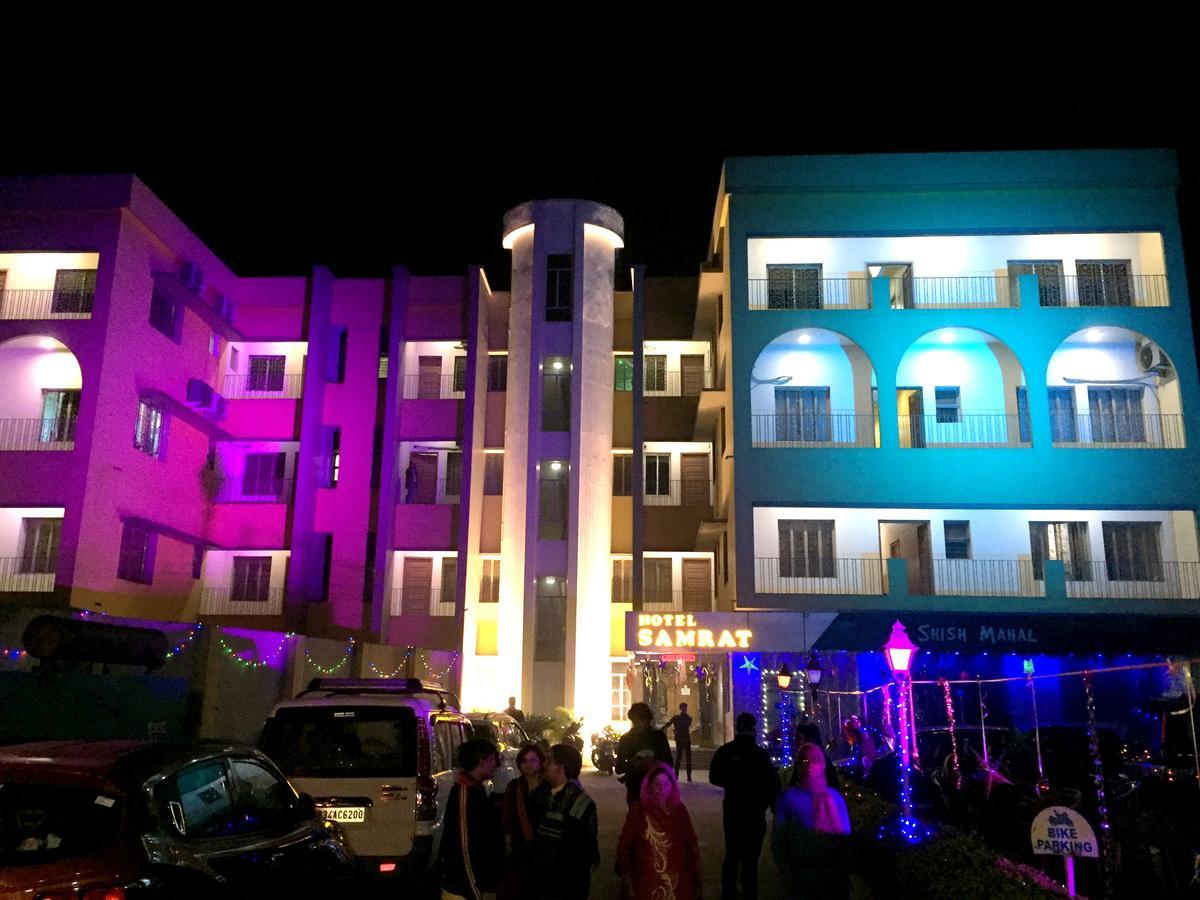 Hotel Samrat Baharampur Luaran gambar