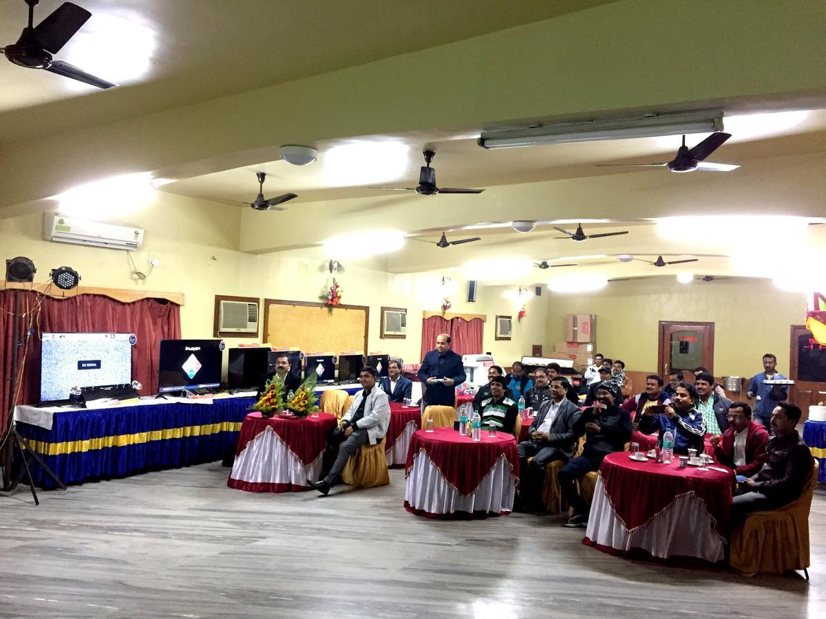 Hotel Samrat Baharampur Luaran gambar